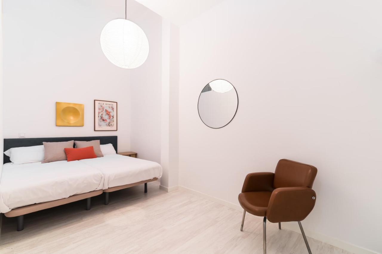 Acogedor Y Comodo Apartamento Madrid A/C Luaran gambar