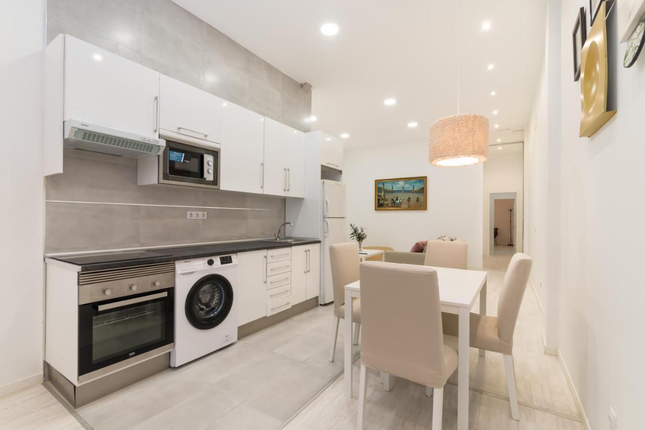Acogedor Y Comodo Apartamento Madrid A/C Luaran gambar