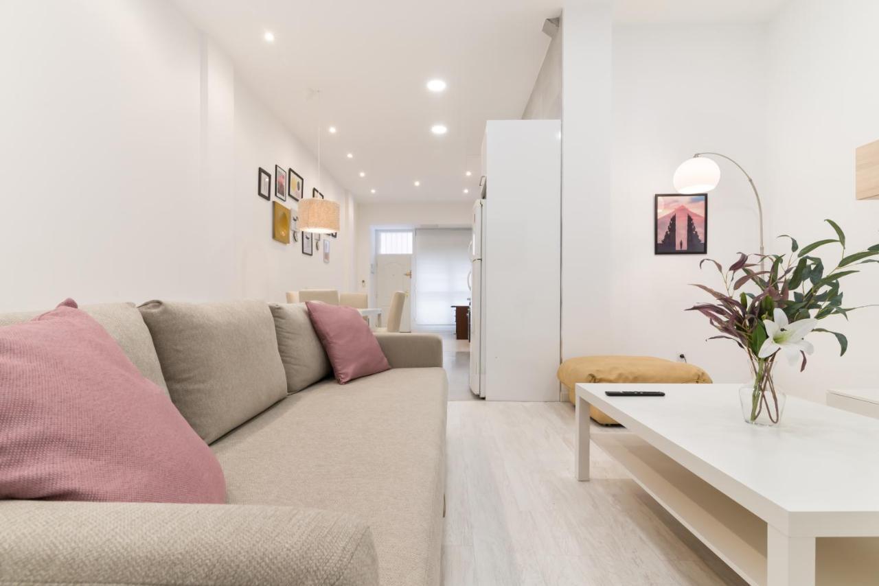 Acogedor Y Comodo Apartamento Madrid A/C Luaran gambar