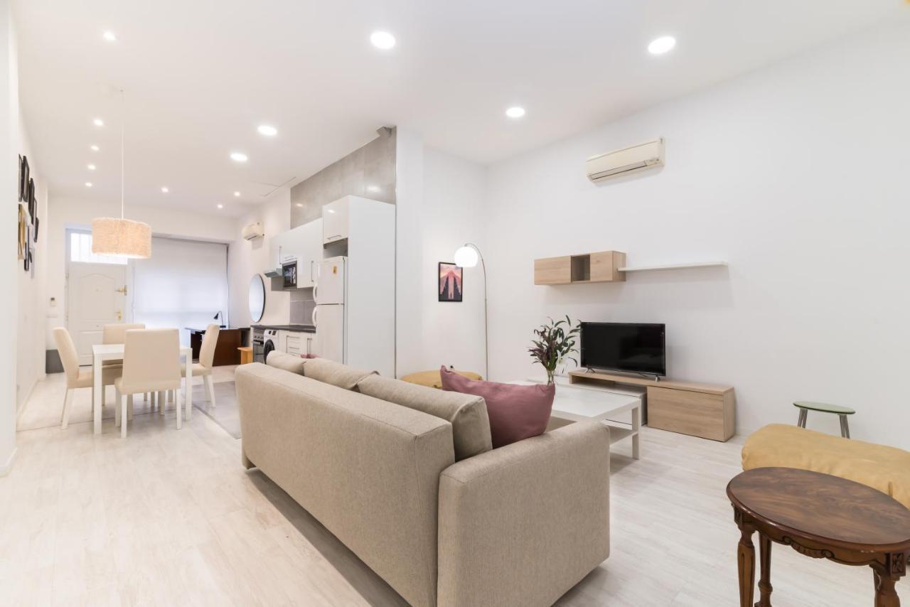 Acogedor Y Comodo Apartamento Madrid A/C Luaran gambar