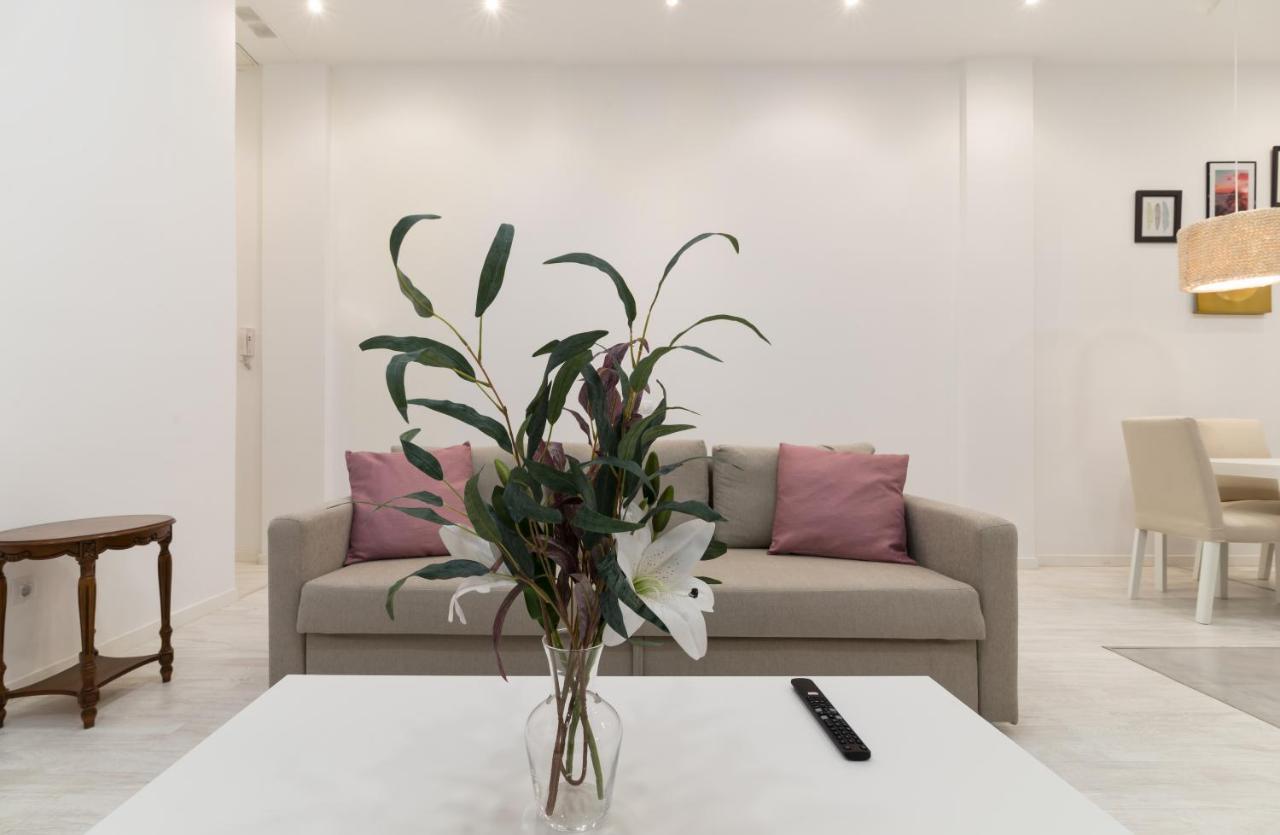 Acogedor Y Comodo Apartamento Madrid A/C Luaran gambar