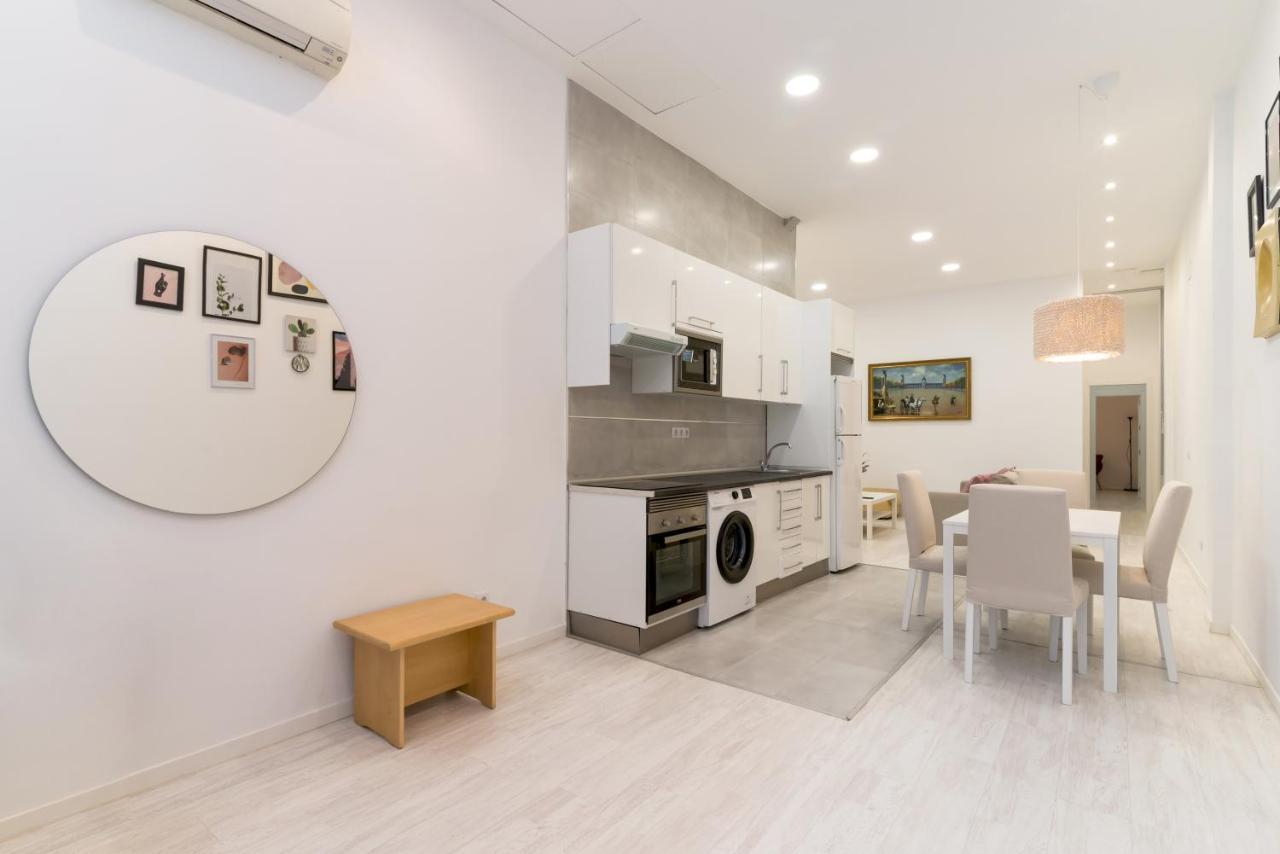 Acogedor Y Comodo Apartamento Madrid A/C Luaran gambar